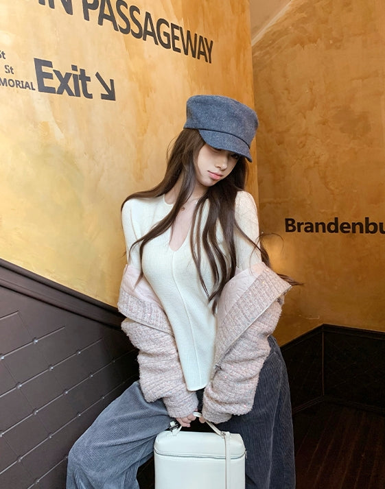 Solid Color Slim Fit V-Neck Knit Top
