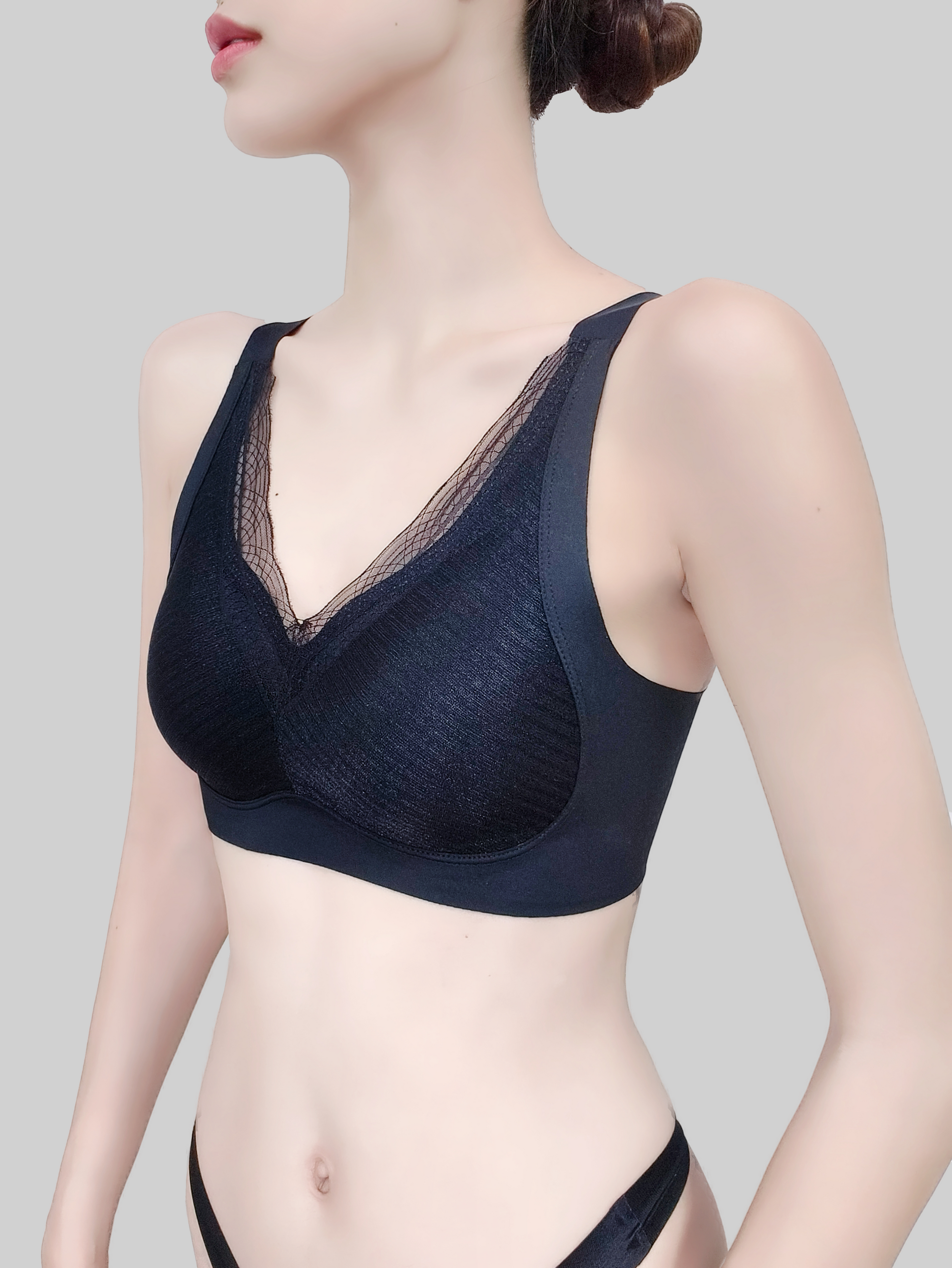 Latex Anti-Gravity Wire-Free Bra