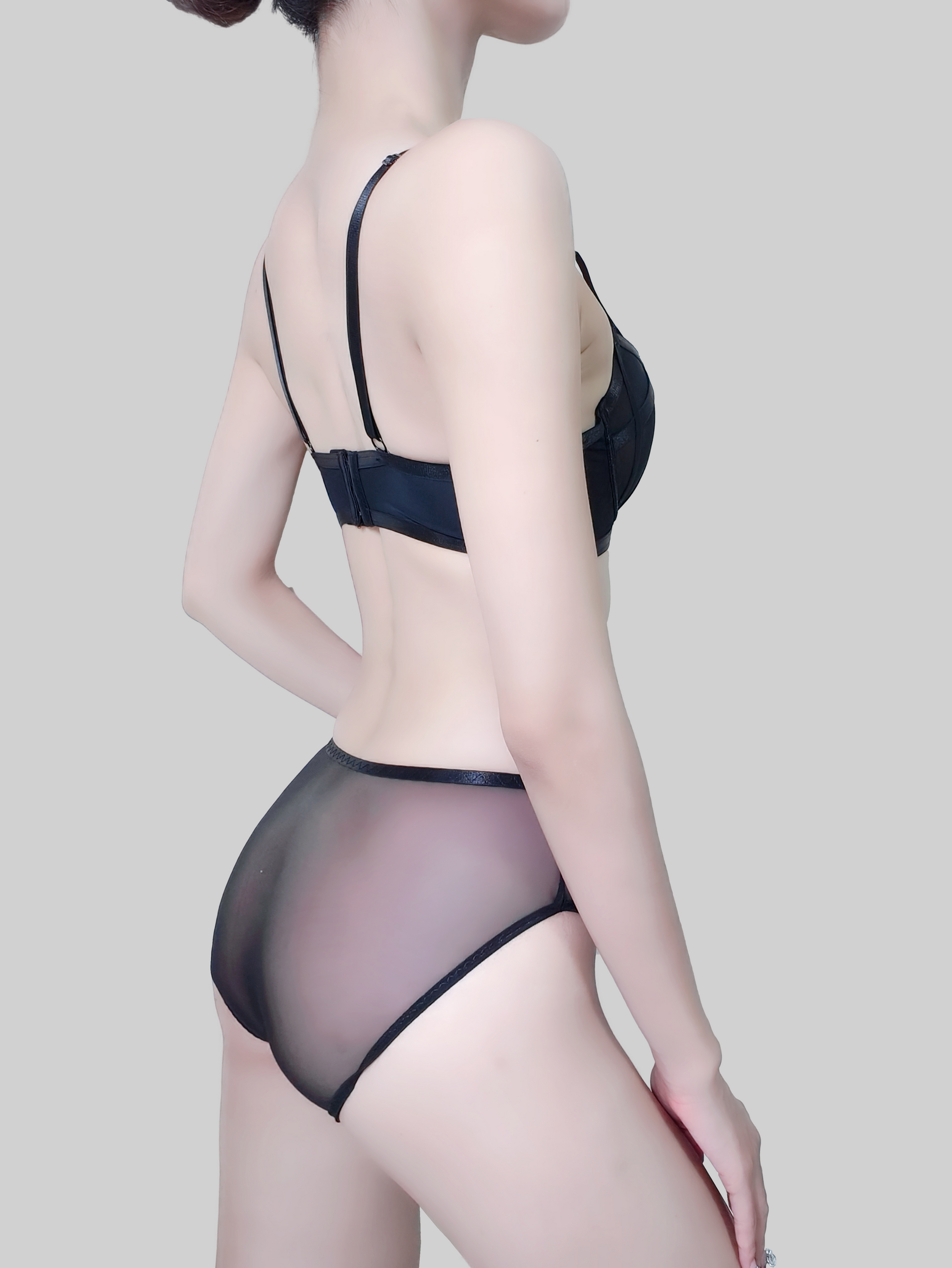 Gradient Mesh Ultra-Sexy Push-Up Bra with Soft Underwire