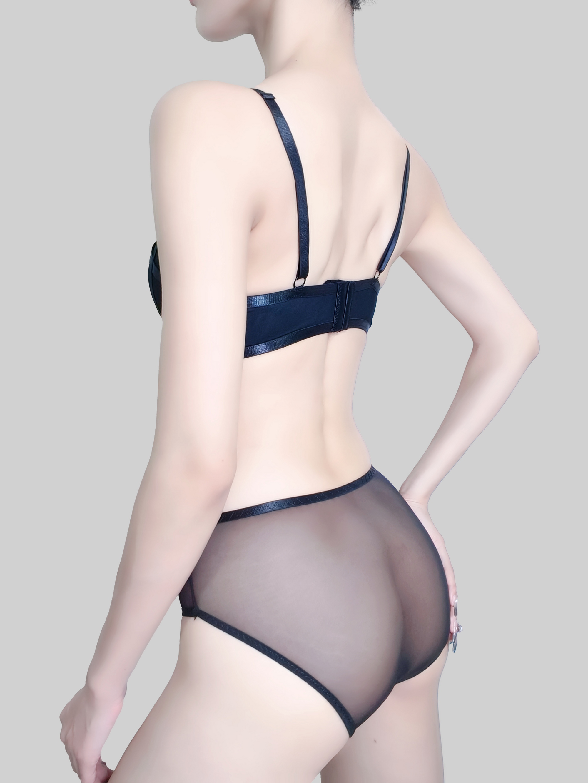 Gradient Mesh Ultra-Sexy Push-Up Bra with Soft Underwire