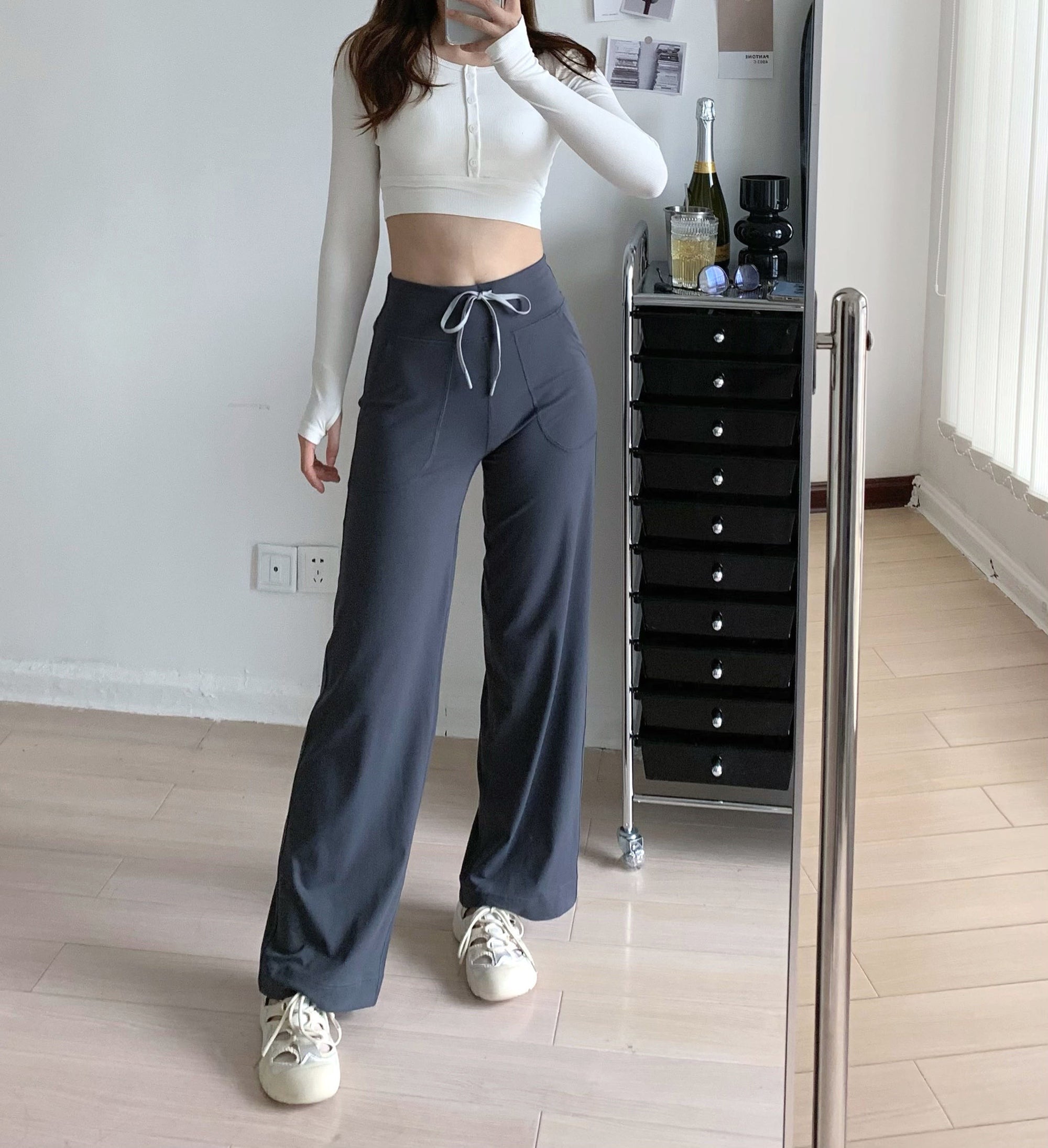 Throwback Still Series of Floor-Length Yoga Casual Sweatpants