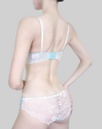 Luxurious and Elegant Lace Deep V Wire-Free Bra