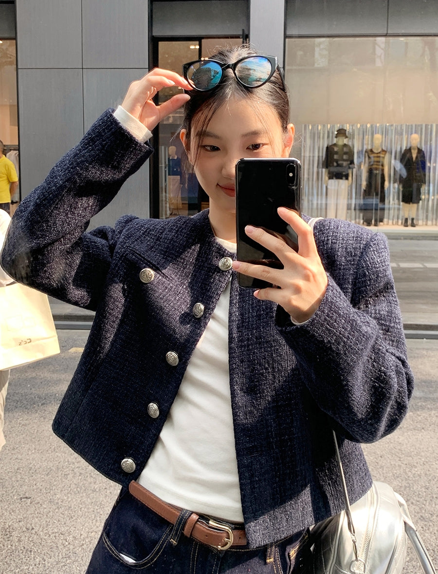 Korean-style short blue tweed jacket – youthful look