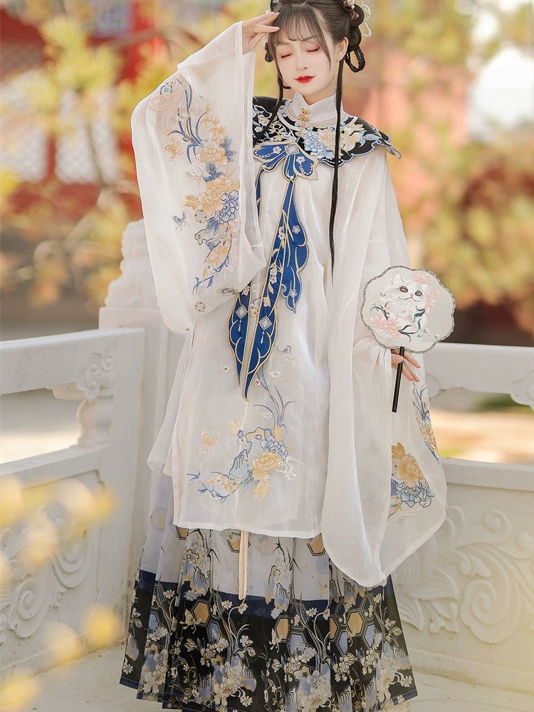 The Most Beautiful and Exquisitely Crafted Hanfu on the Internet