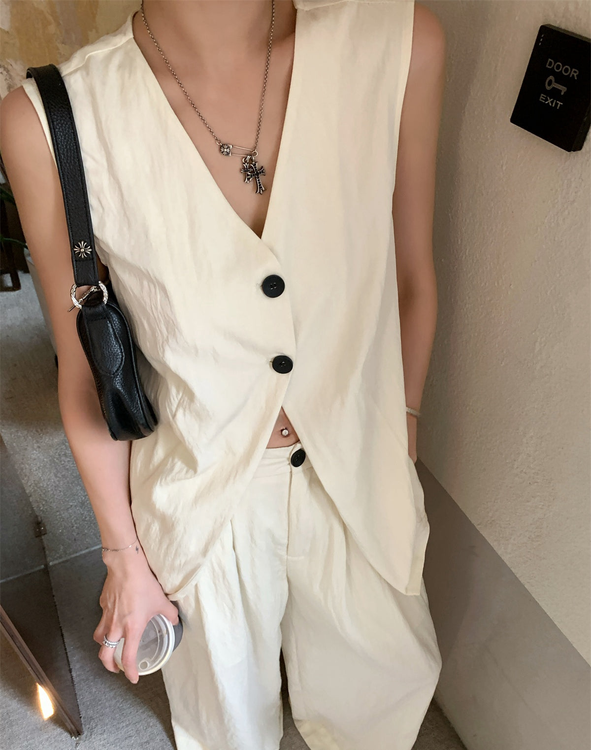 Minimalist Old Money Style Loose Vest