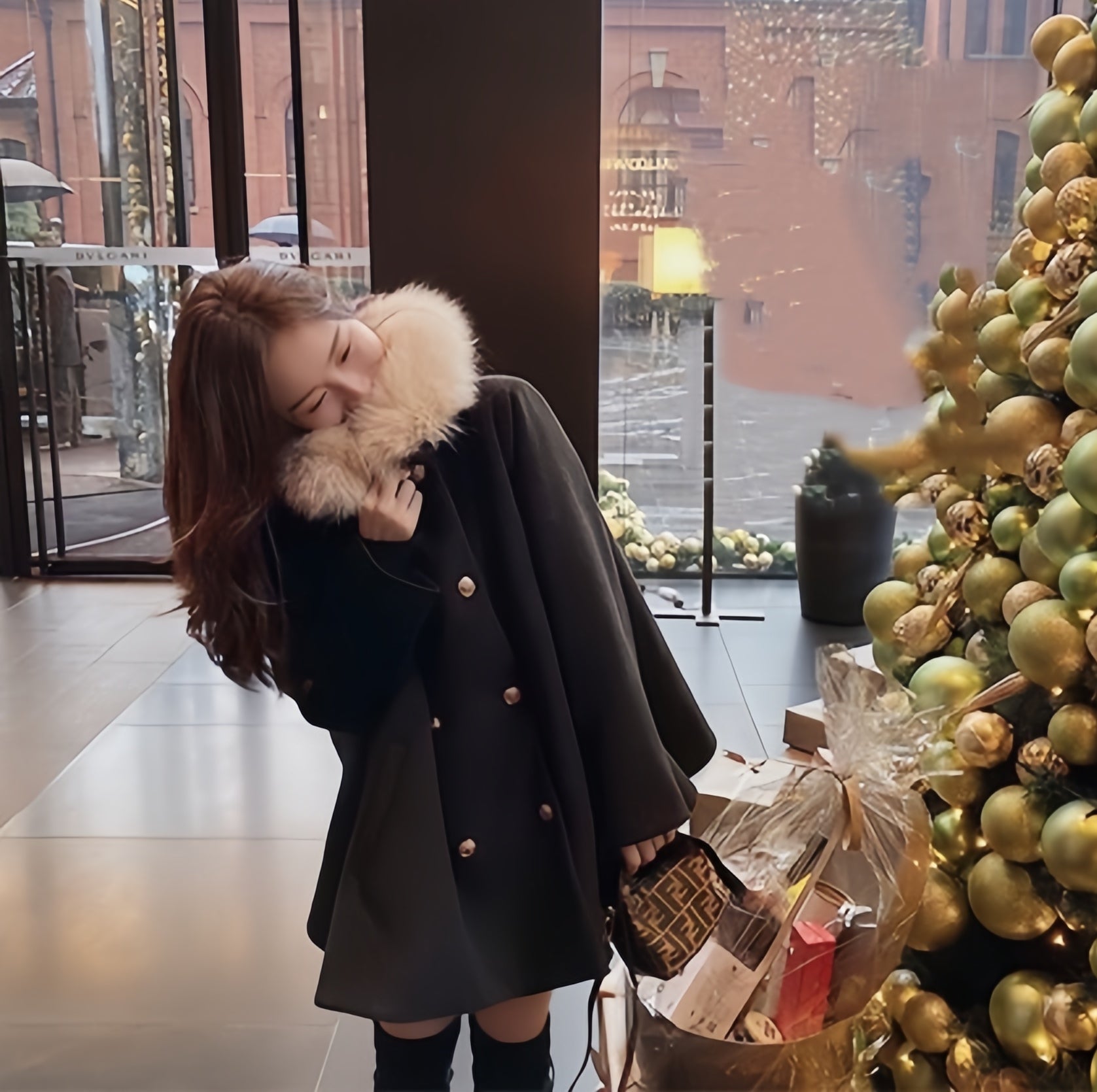 Mocha Fur-Collar Cape Coat
