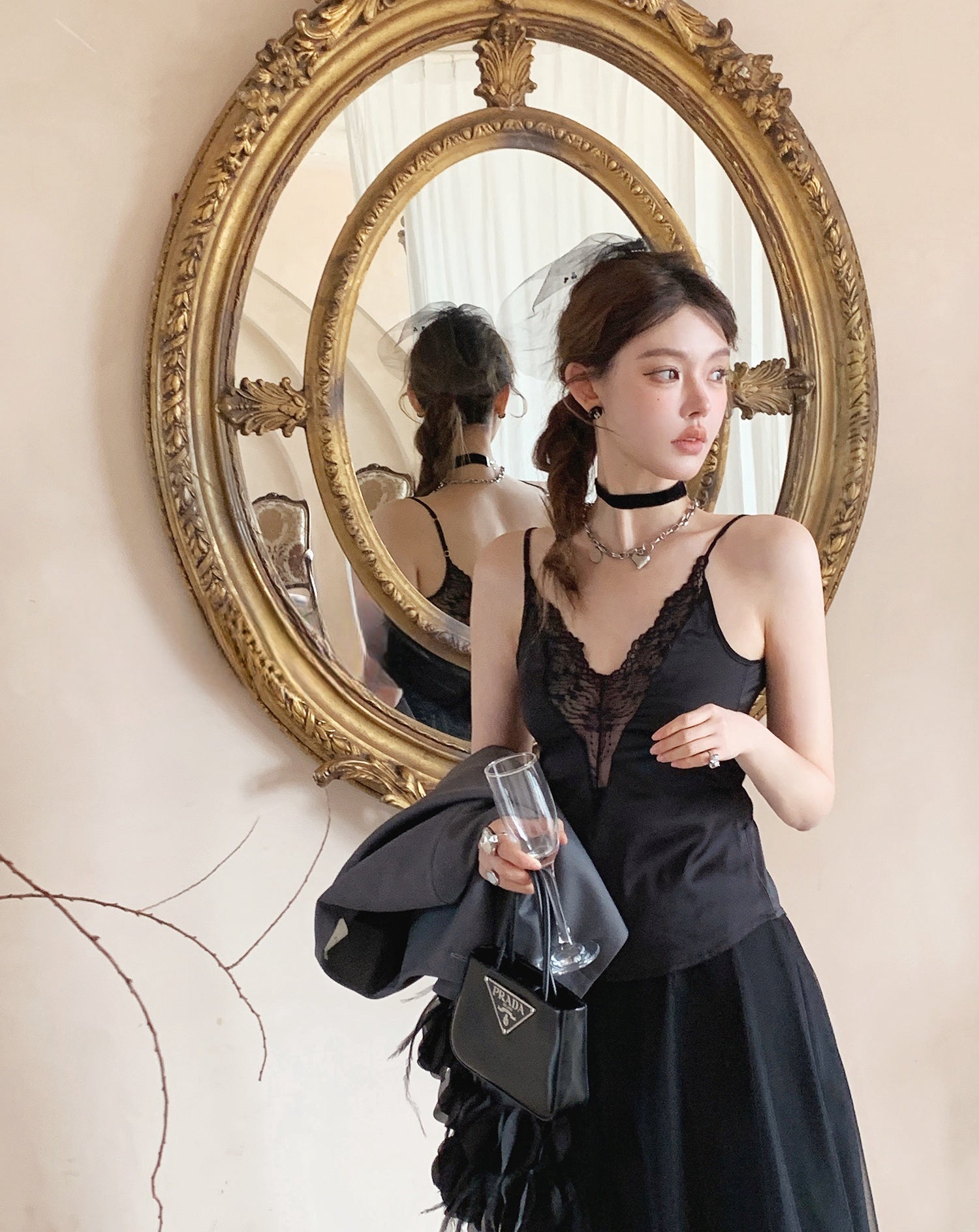 Goddess Vibes Slim-Fit V-Neck Lace-Trim Cami Top
