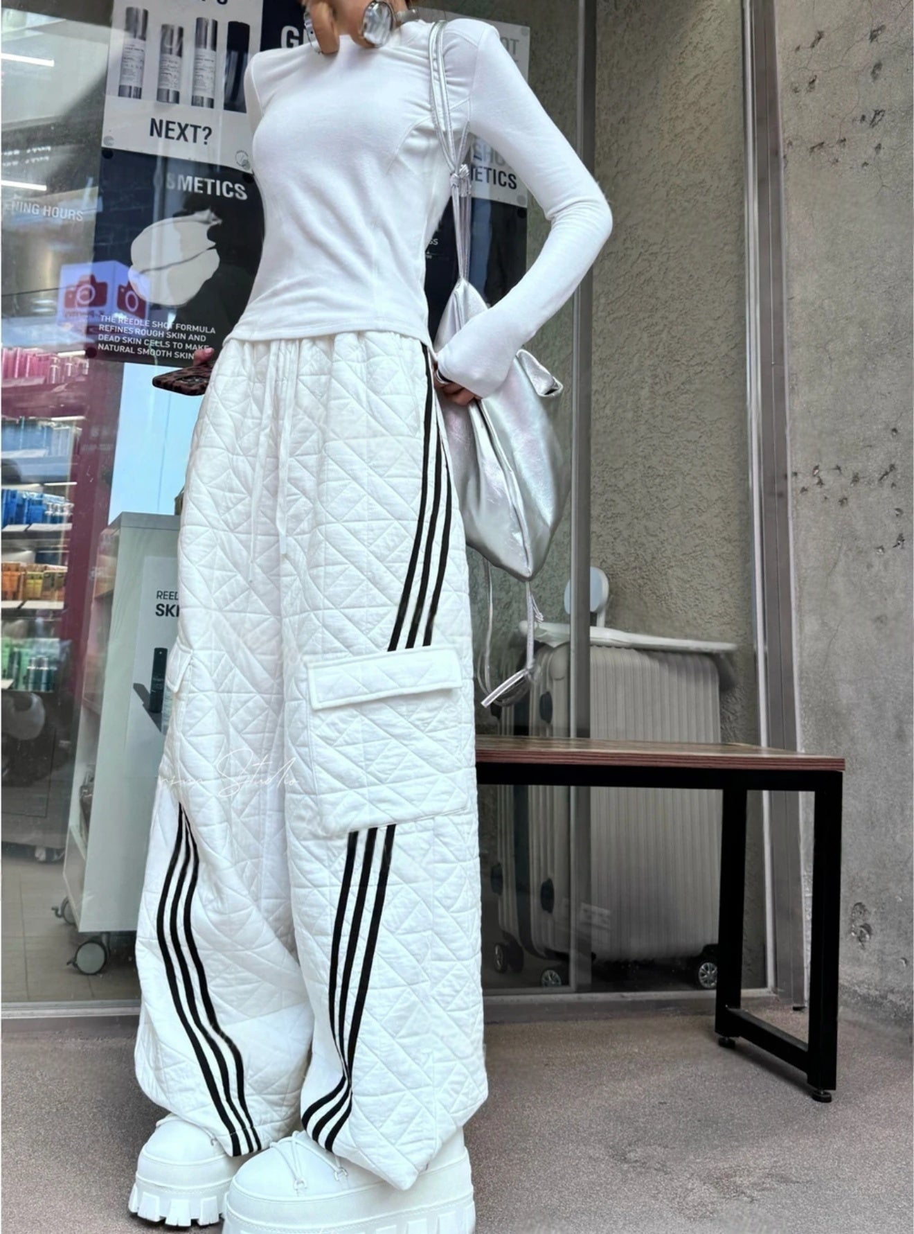 American-Style Quilted Diamond Pattern Blade-Cut Pants