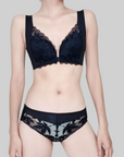 Sensual Front-Clasp, Thin Push-Up Bra