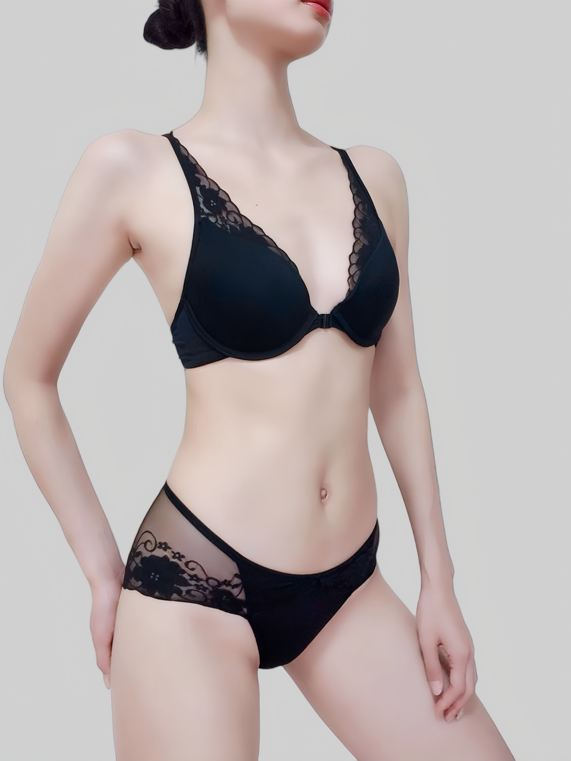 Sexy and Mysterious Lace Front Closure Bra