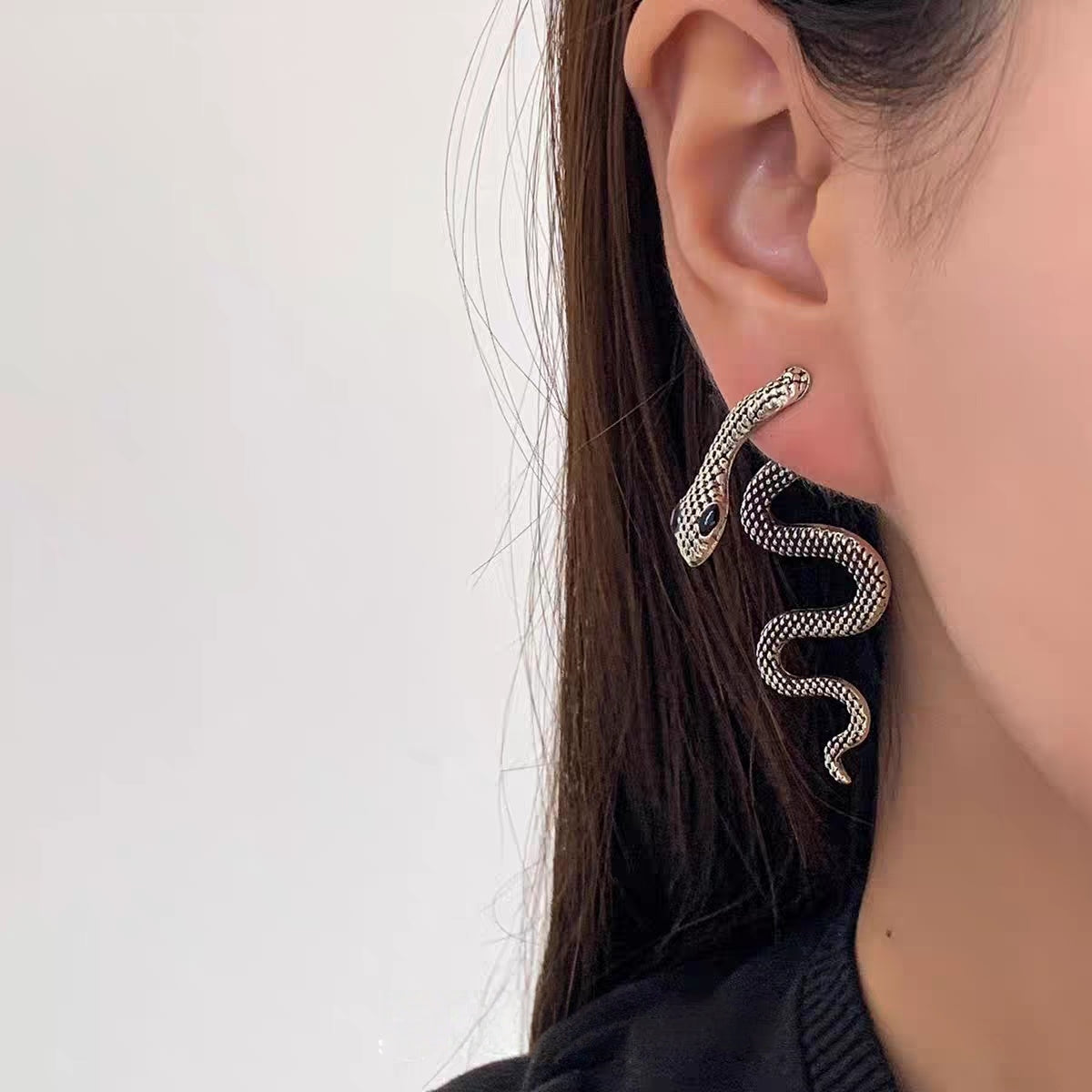 Dark Aesthetic Snake-Shaped Rhinestone Earrings