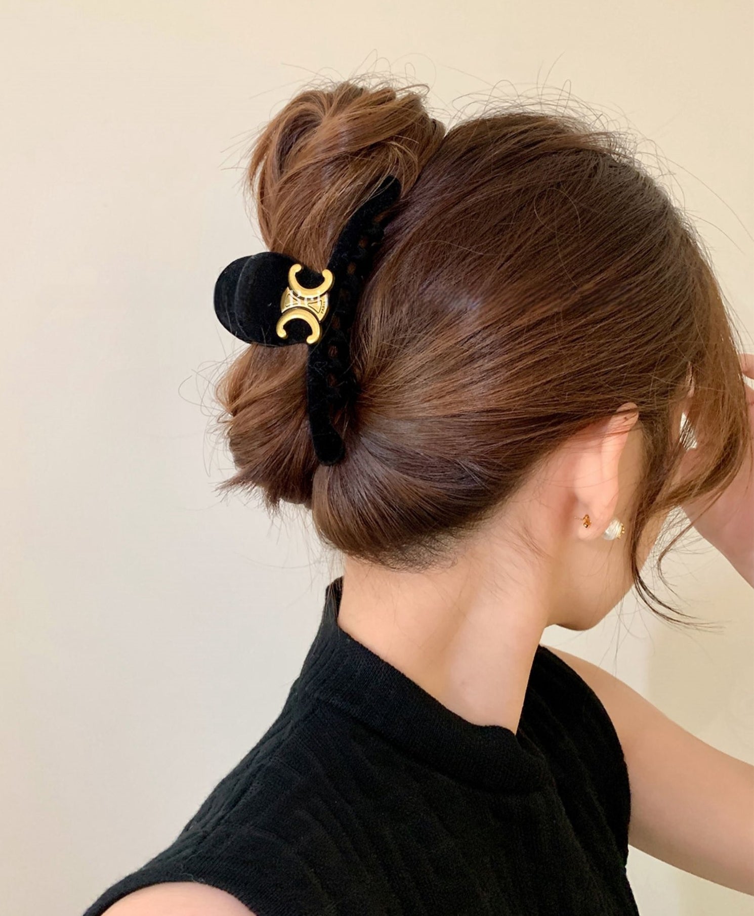 Velvet Vintage Hair Clip