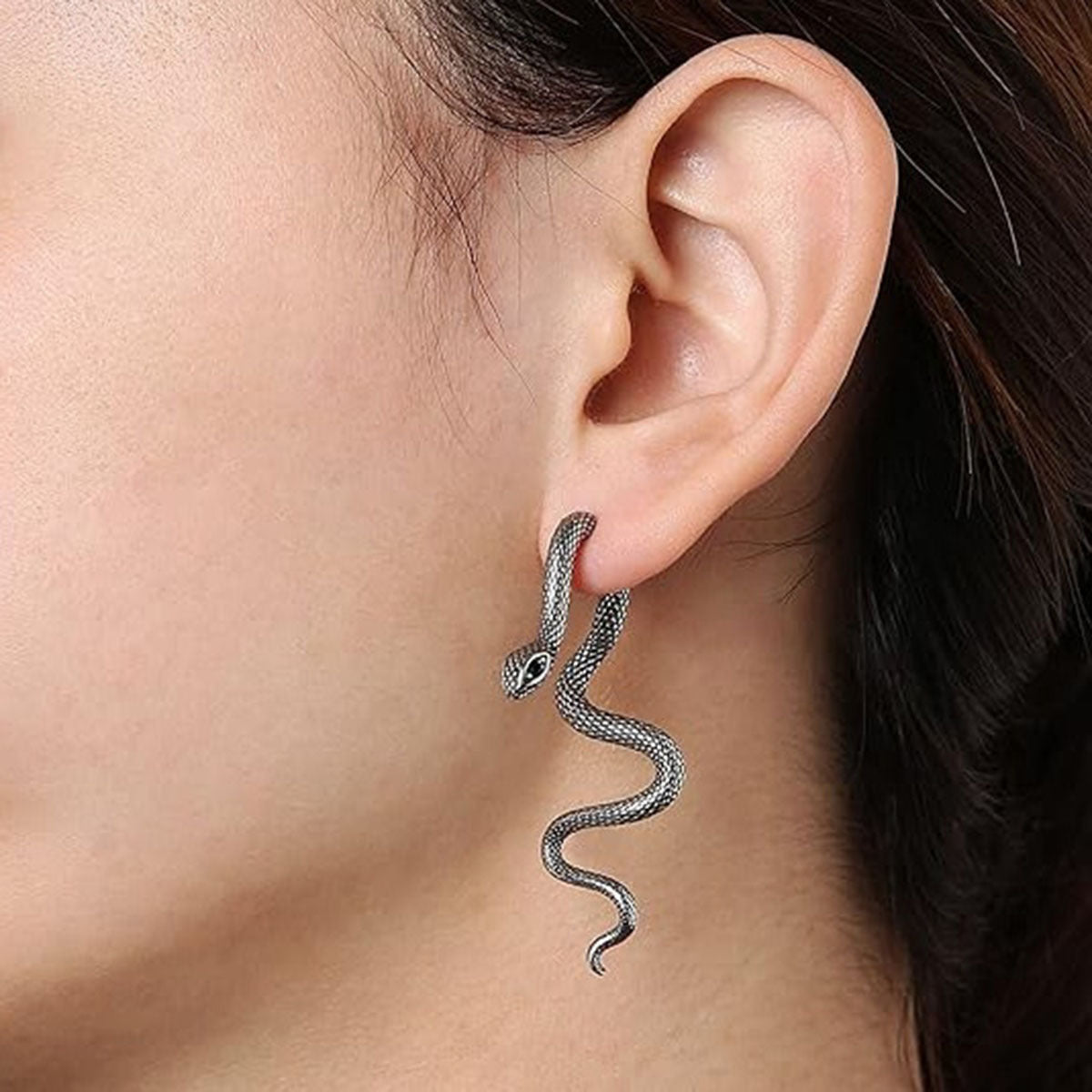 Dark Aesthetic Snake-Shaped Rhinestone Earrings
