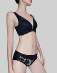 Sensual Front-Clasp, Thin Push-Up Bra