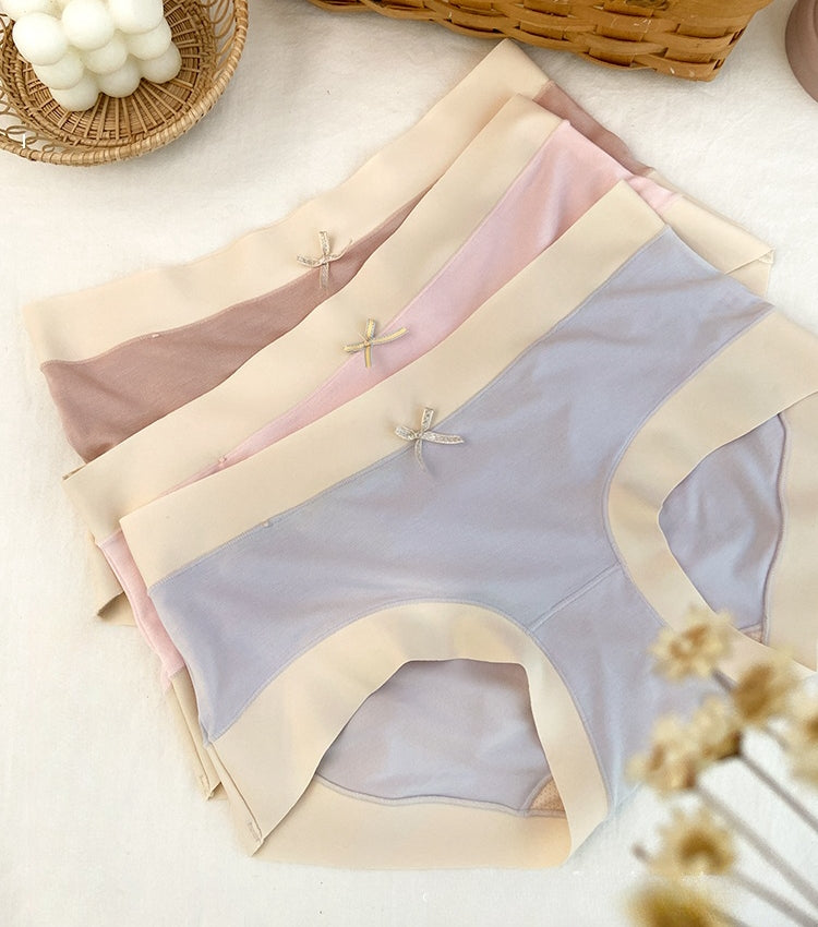 Japanese Modal Seamless Low-Rise Antibacterial Panties (Random 2 Colors, 1 Pack)