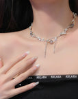 White Moonlight Zircon Niche Designer Collarbone Necklace
