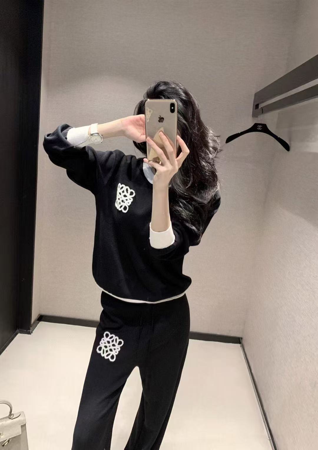 Contrast Logo Knit Set