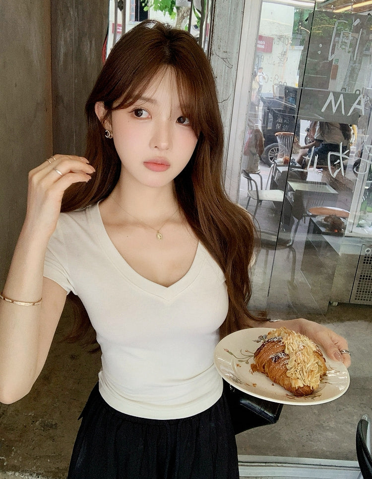 Slim-Fit V-Neck Pure Cotton Short Sleeve TEE
