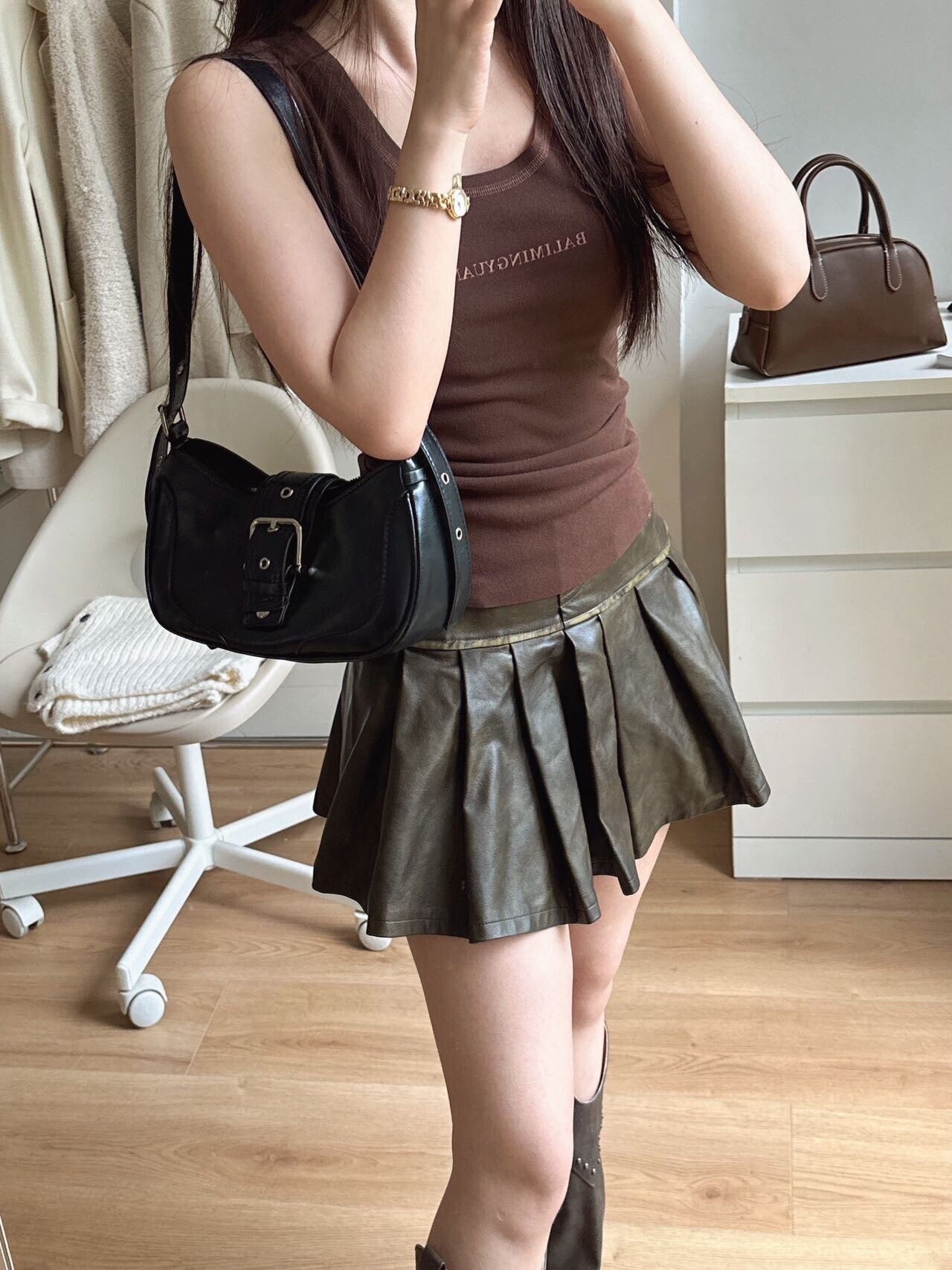 German Velvet Brushed Letter Tank Top
