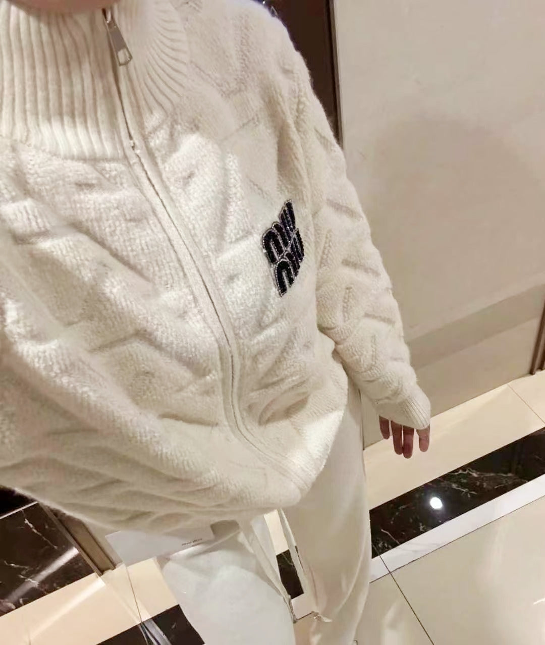 Extra-Thick Mu Style Stand Collar Zip Cardigan