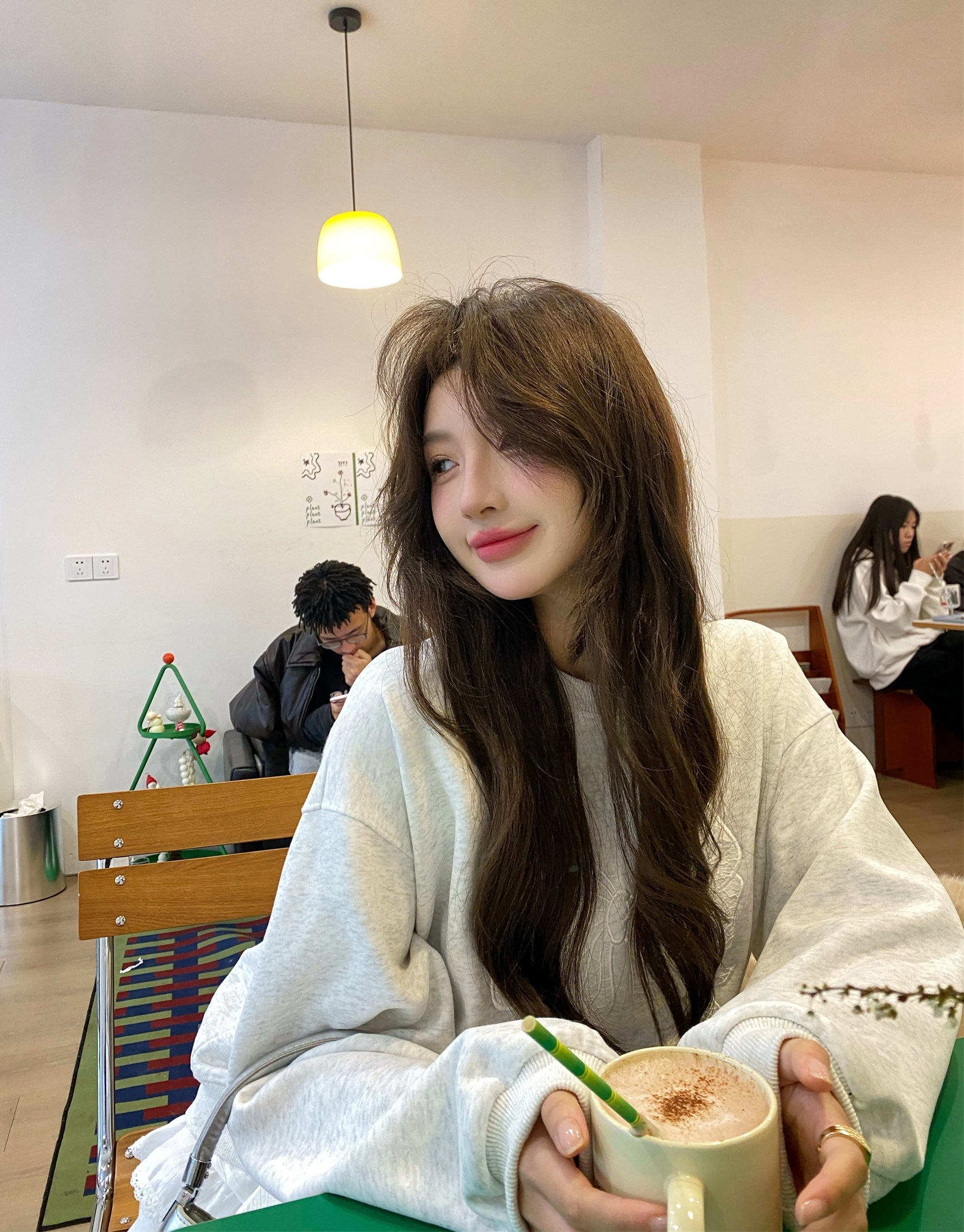 Korean-Style Relaxed Sweatshirt with Lace Bow Detail