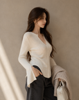 Solid Color Slim Fit V-Neck Knit Top