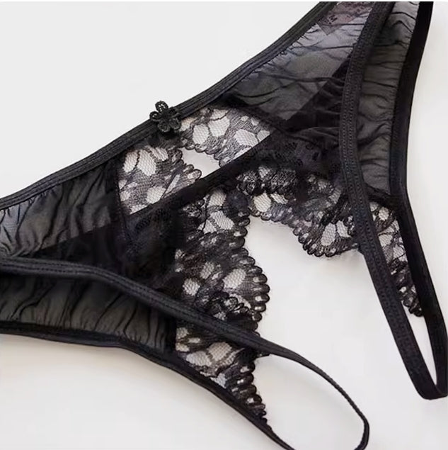 Sexy Low-Rise Lace Crotchless Panties