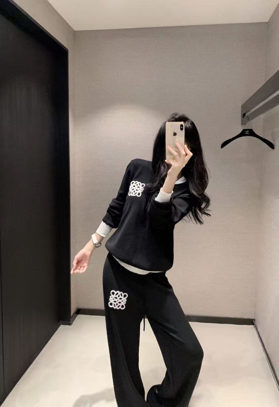 Contrast Logo Knit Set