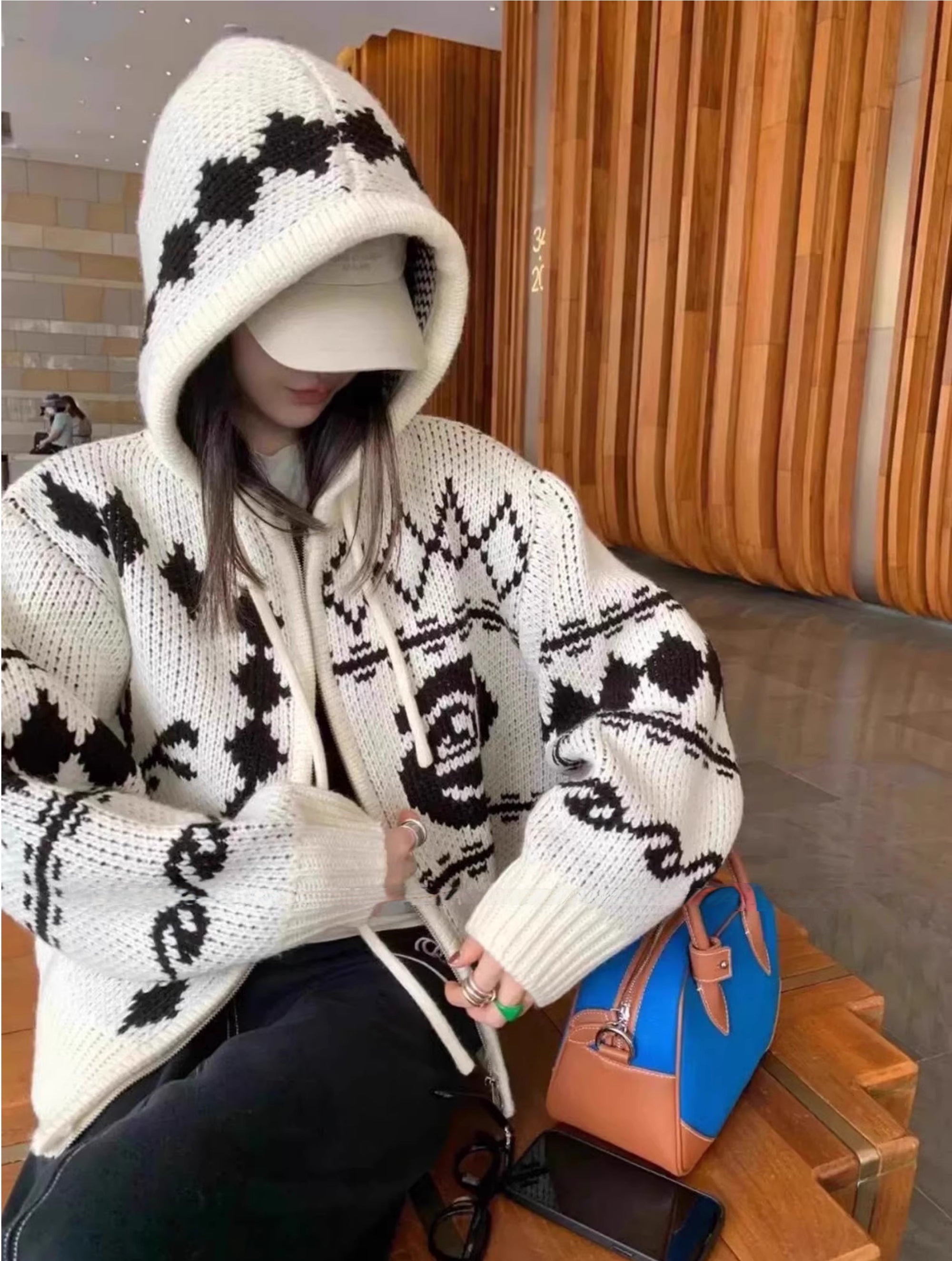 Korean OPEN YY Rose Jacquard Thick Knit Cardigan