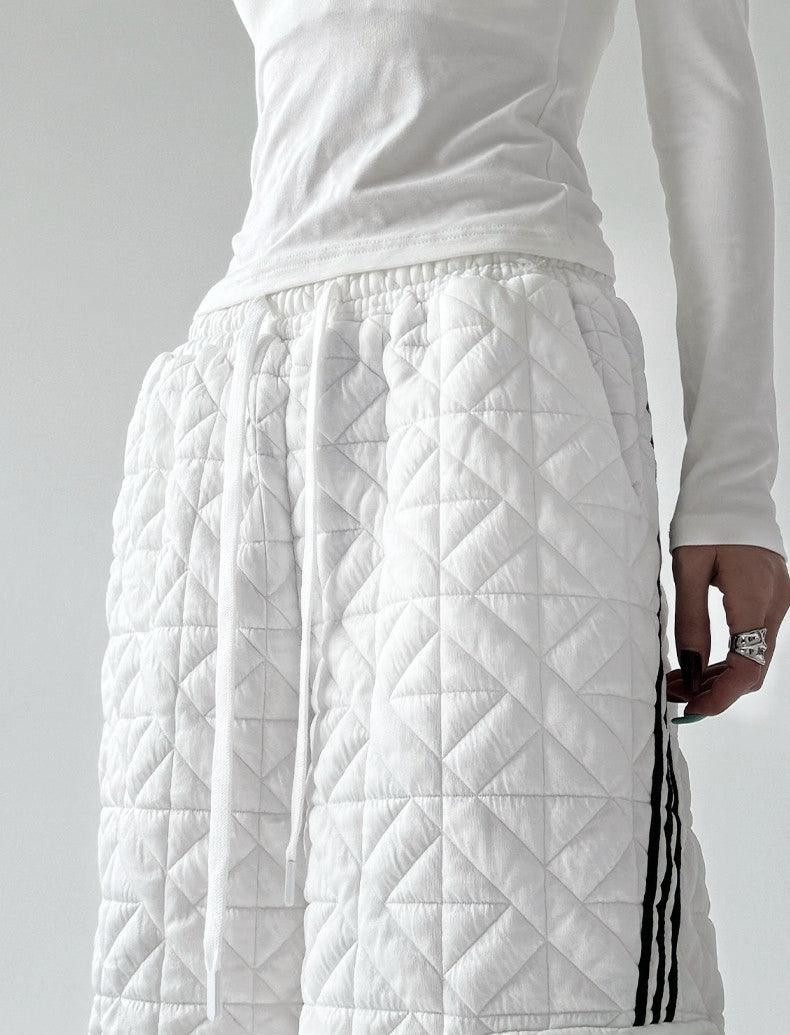 American-Style Quilted Diamond Pattern Blade-Cut Pants