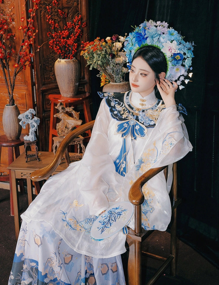 The Most Beautiful and Exquisitely Crafted Hanfu on the Internet