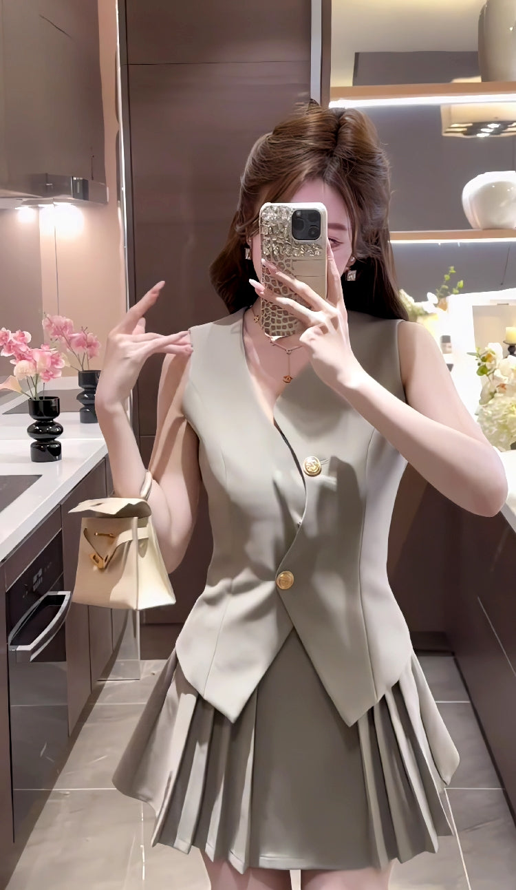 Elegant Tea-Color Waist-Tied Vest with Advanced Tailoring (Vest Only, No Bottom)