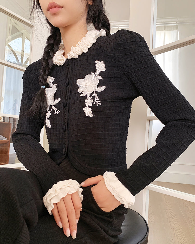 Textured Knit Embroidered Cropped Top