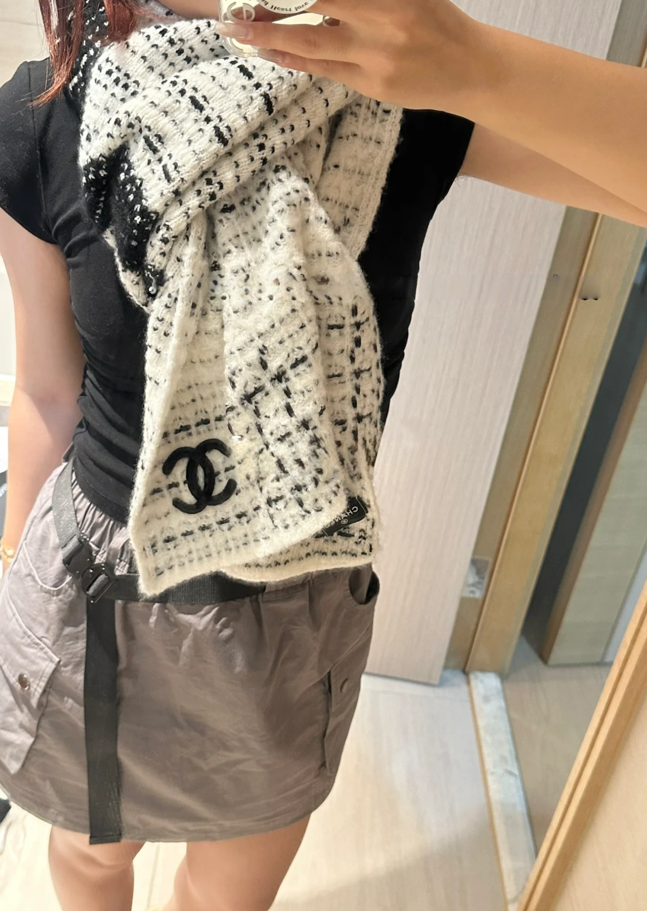 Inspired Black & White Contrast Wool Knit Scarf (Gift Boxed)