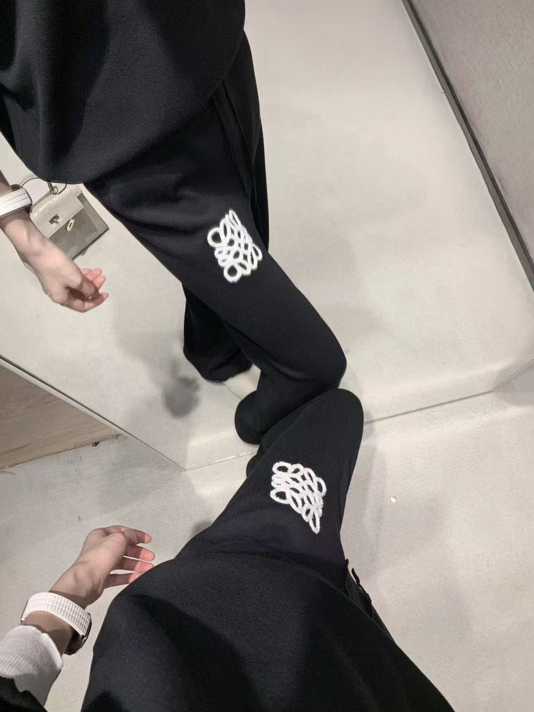 Contrast Logo Knit Set