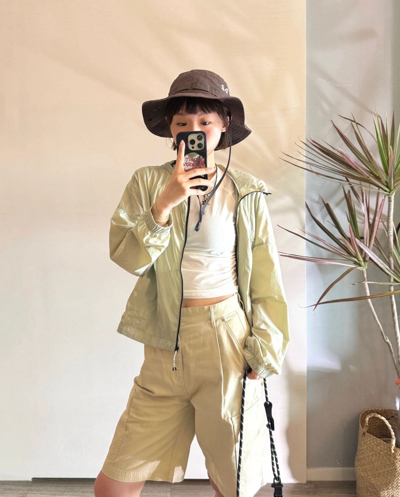 Airy Silk Lightweight Sunscreen Shirt