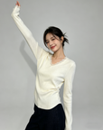 Korean-Style Lace V-Neck Knit Top (Copy)