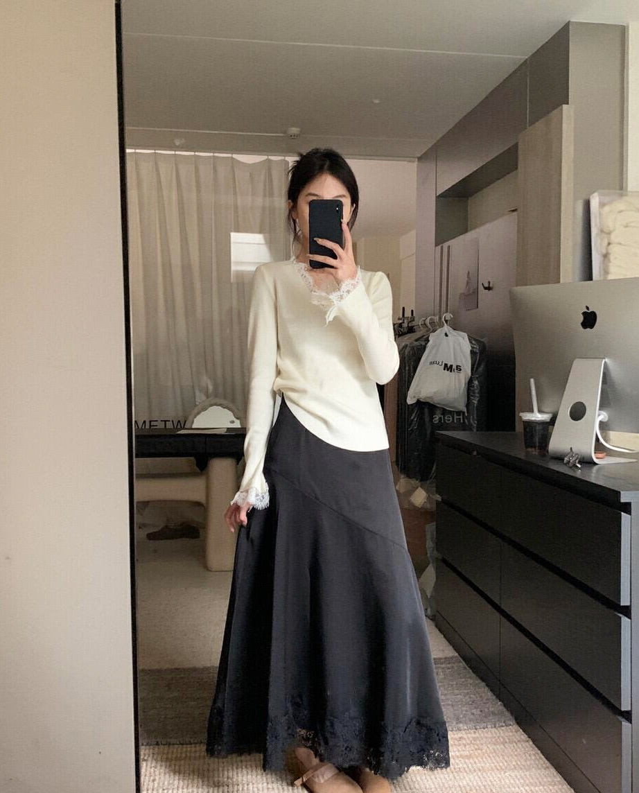 Korean-Style Lace V-Neck Knit Top