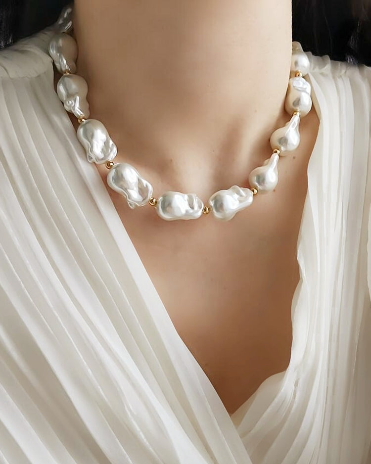 Vintage Rare Glowing Baroque Pearl Collar Necklace