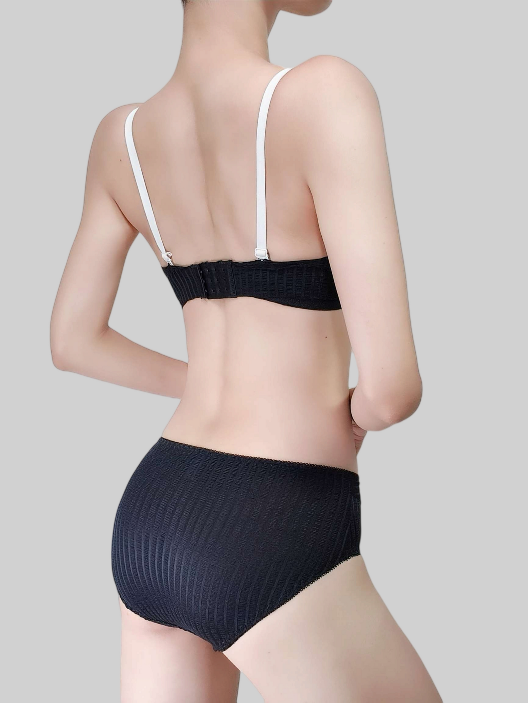 Wire-Free, Side-Bulge Control: Ultra-Comfortable Bra Set