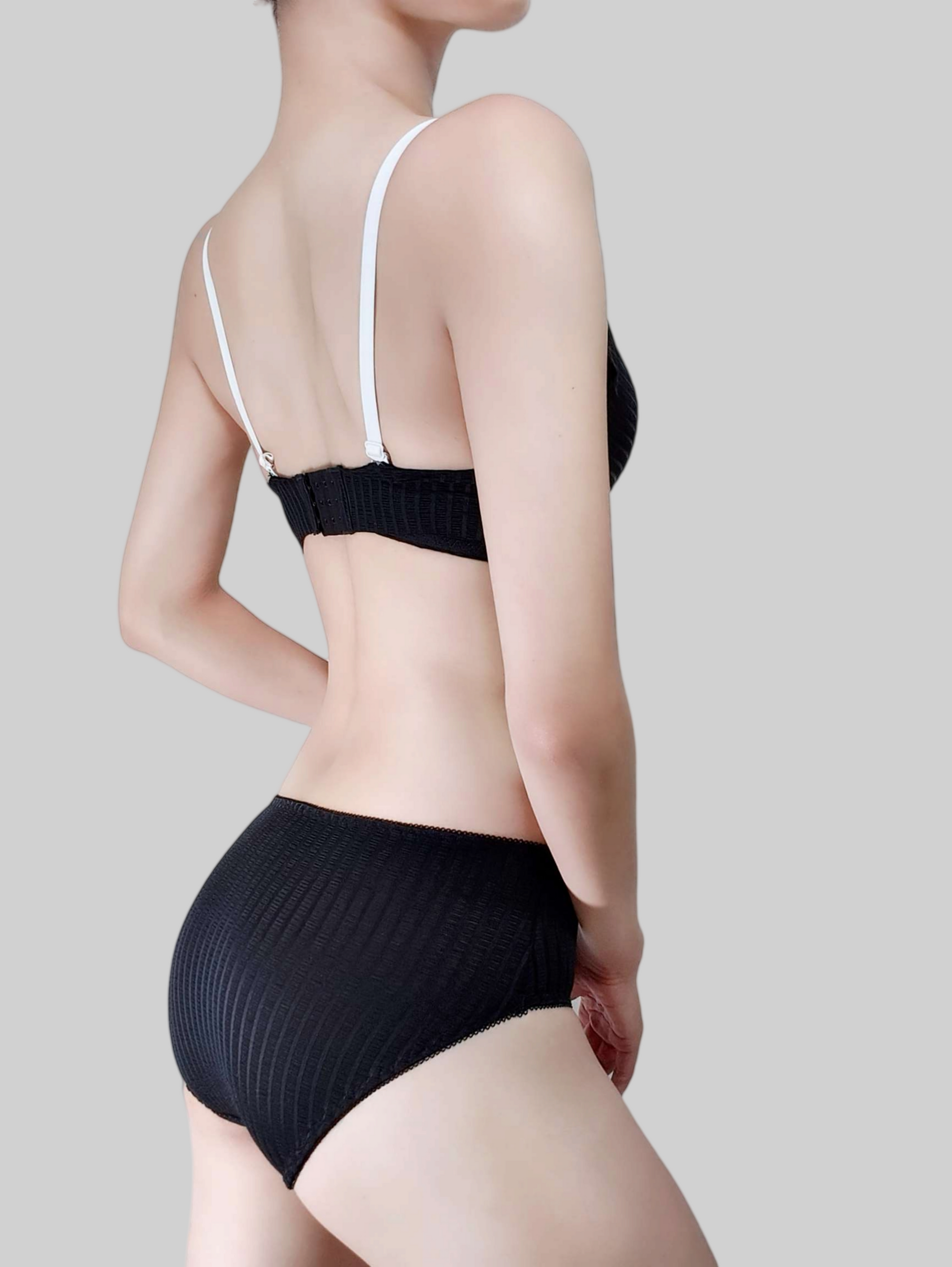 Wire-Free, Side-Bulge Control: Ultra-Comfortable Bra Set