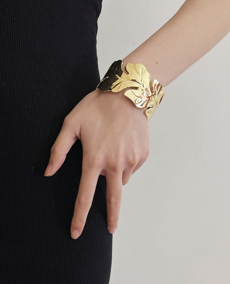Luxe Leaf Open Bangle Bracelet