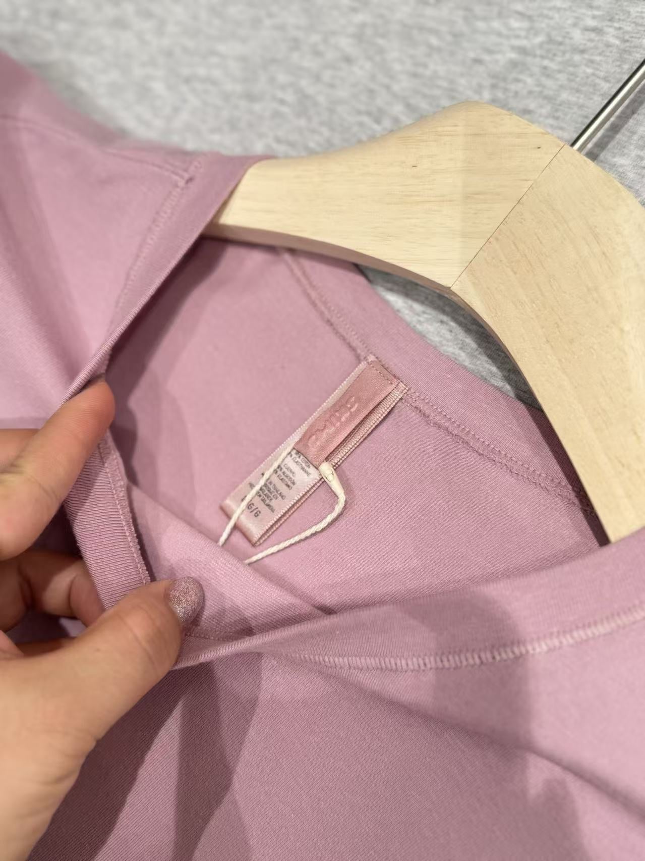 100% cotton SKIMS short sleeve tee