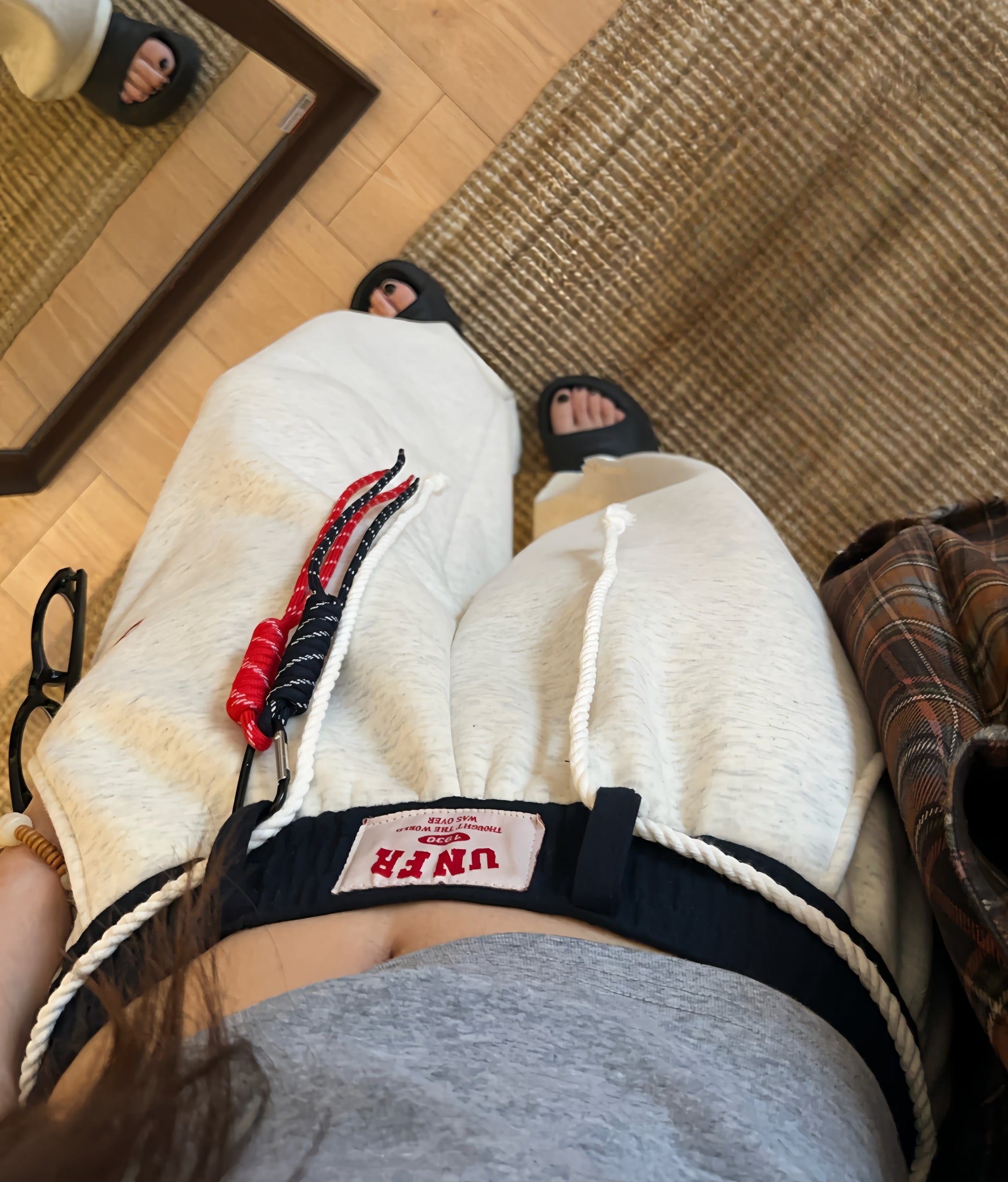 Jennie-Inspired Curved Fit Sweatpants