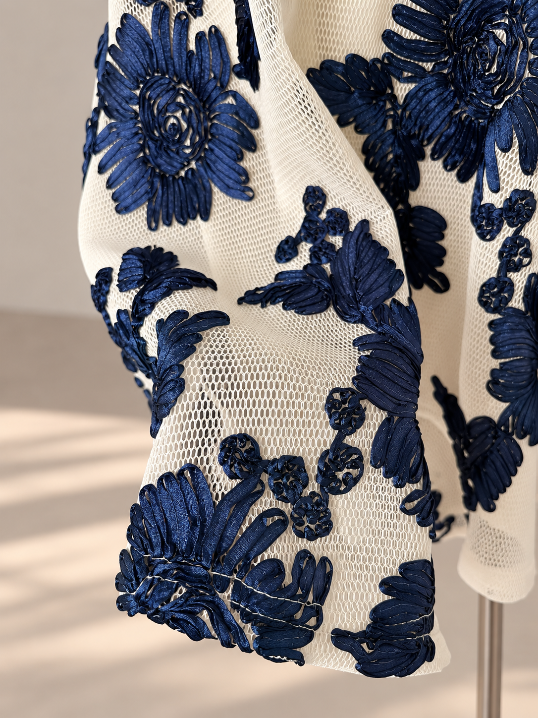 Korean-Style Vintage Blue &amp;amp; White Embroidered Skirt and Knit Top Set