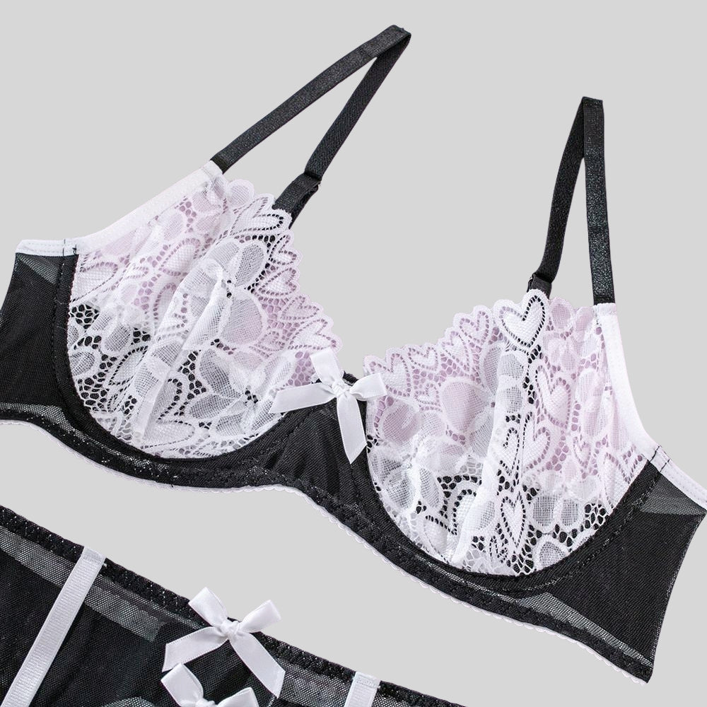 European and American Sexy WIREFREE Lace Lingerie Set (with Stockings)