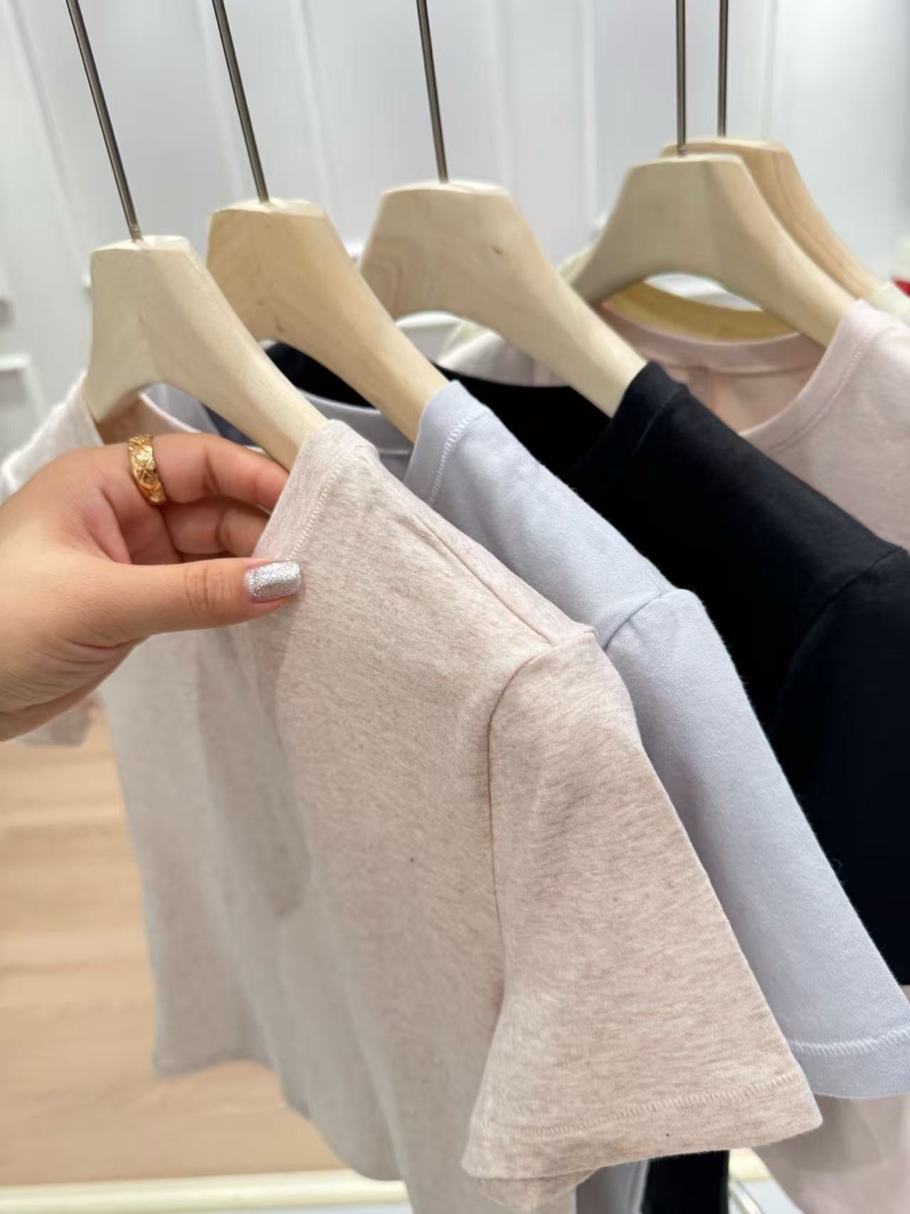 100% cotton SKIMS short sleeve tee