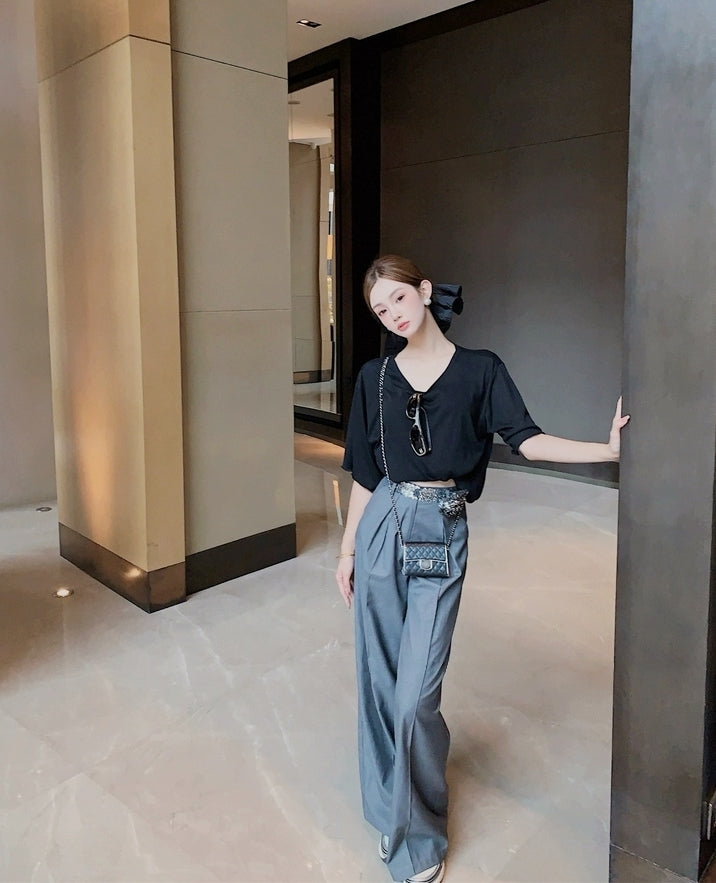 Handcrafted sequin flower tailored pants