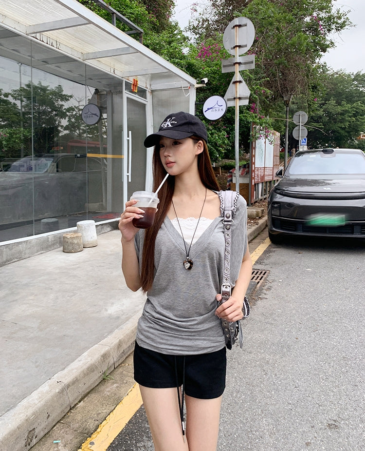 Regular-Shoulder Lace Patchwork Batwing Waist Tee