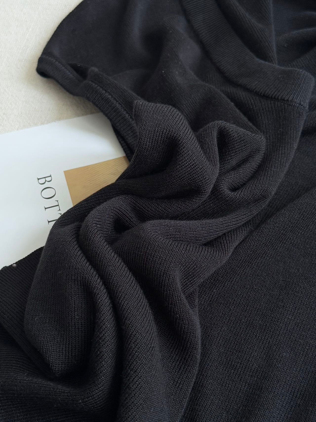 Minimalist Deep U-Neck Knit Top